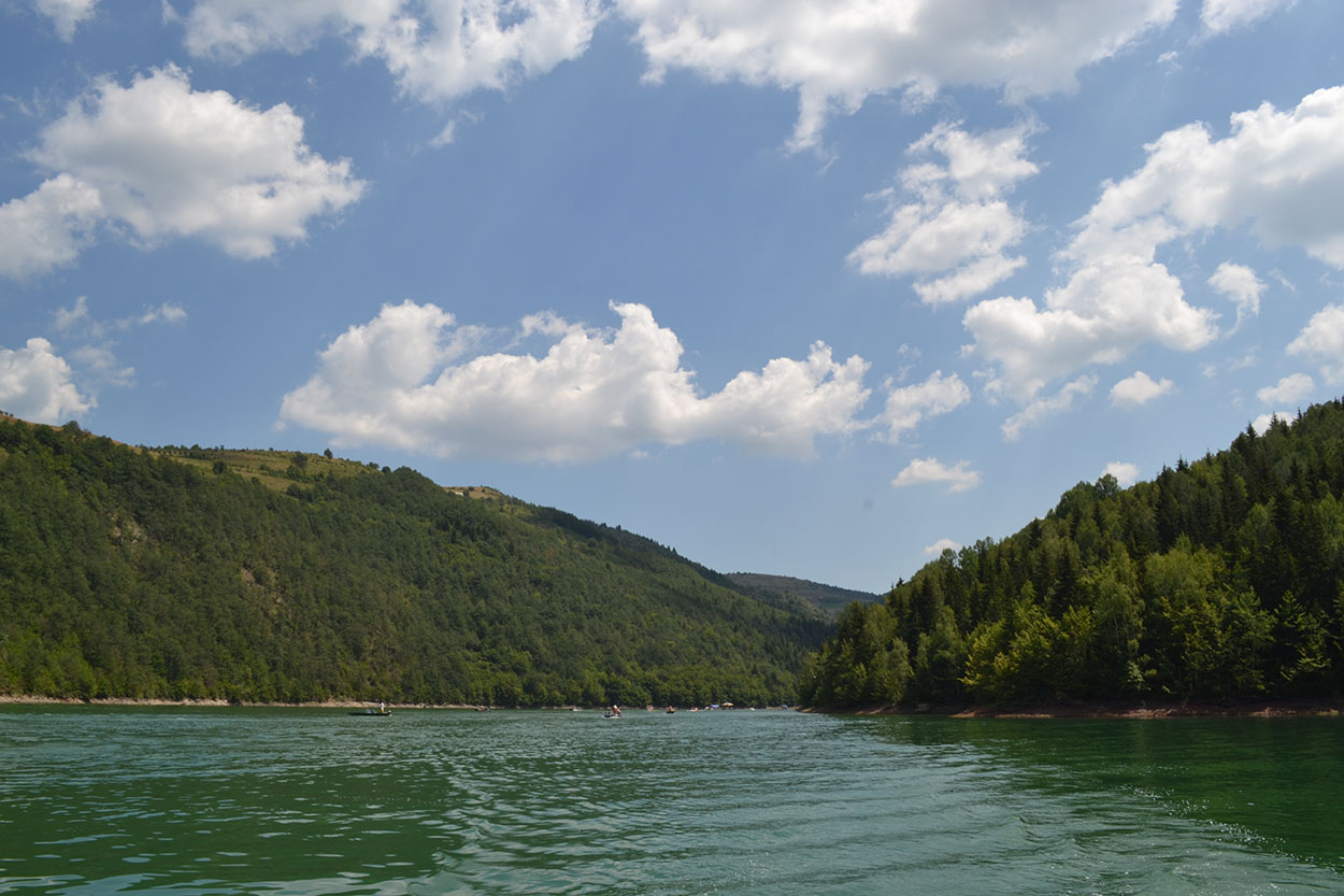 Zlatarsko jezero Zlatarsko jezero uslikano za vreme ZlatarFest-a 2013. godine