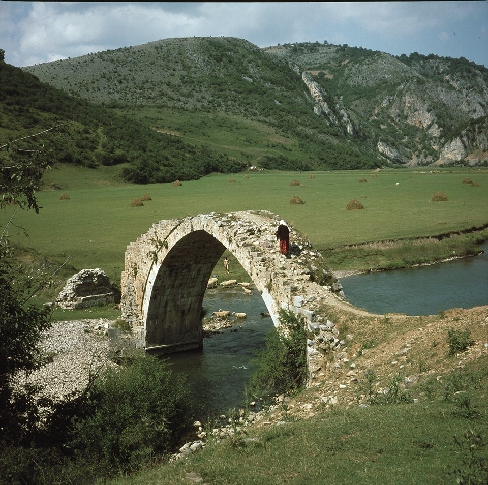 Stari most na reci Uvac